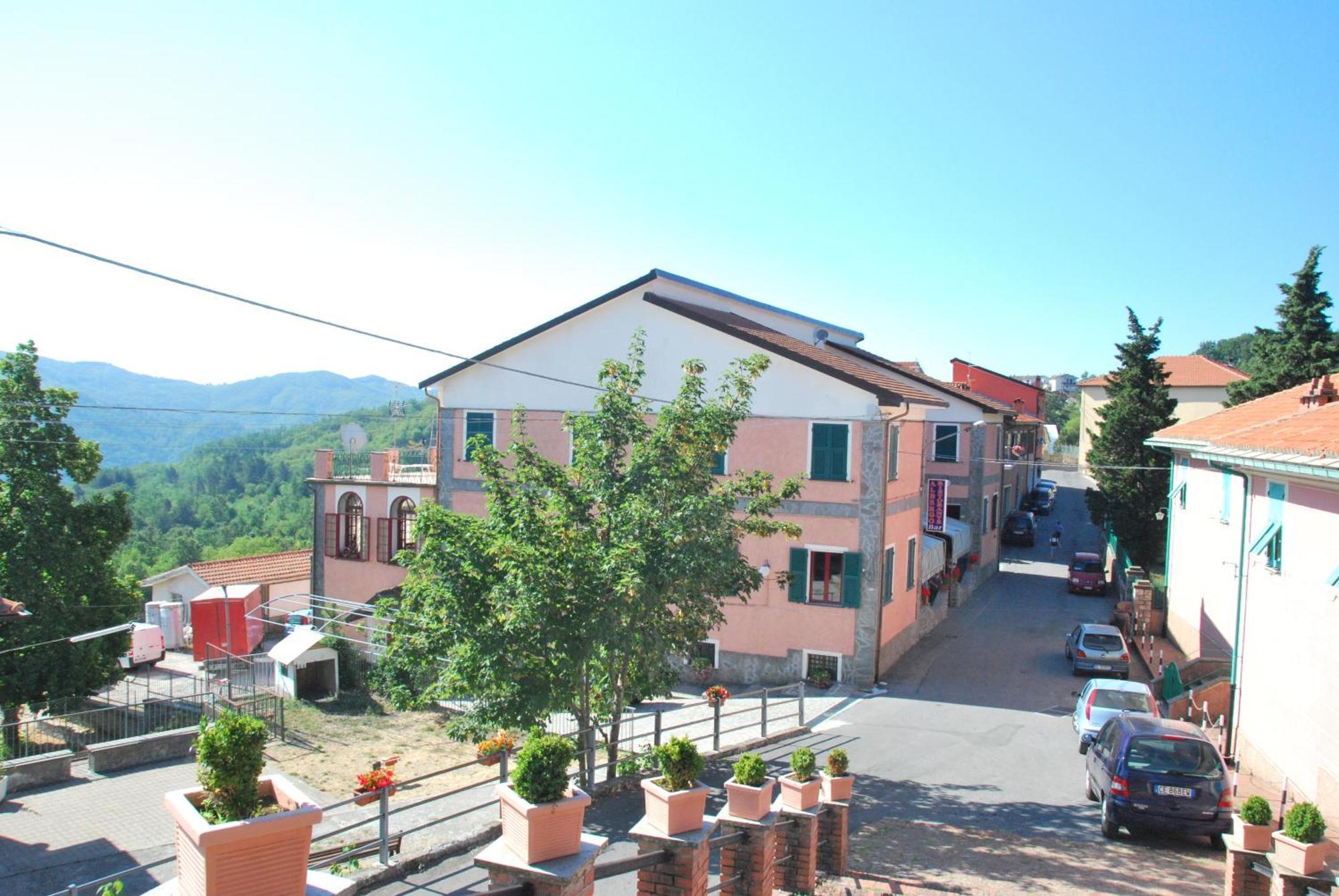Albergo La Veranda Tavarone Εξωτερικό φωτογραφία