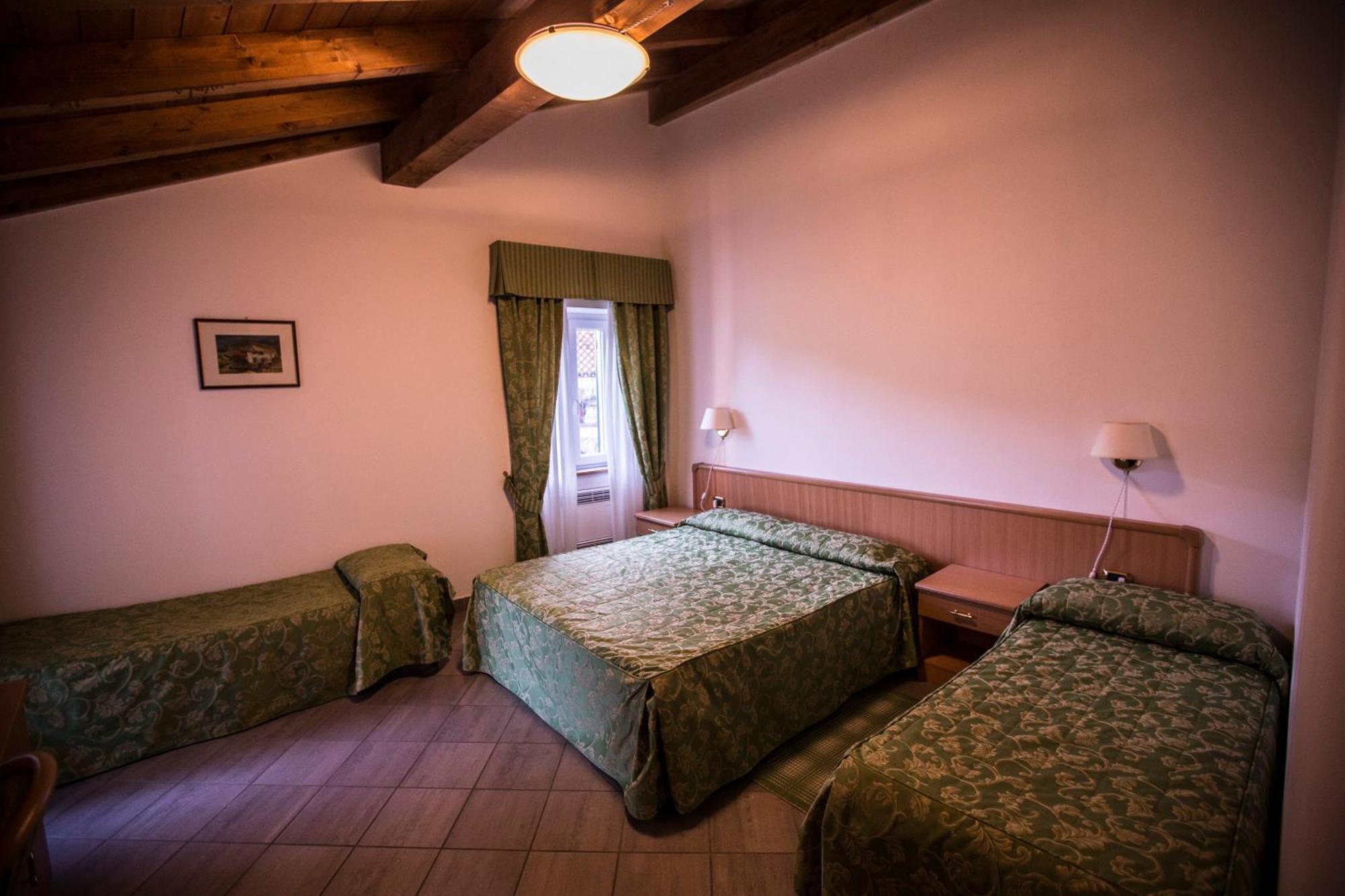 Albergo La Veranda Tavarone Δωμάτιο φωτογραφία