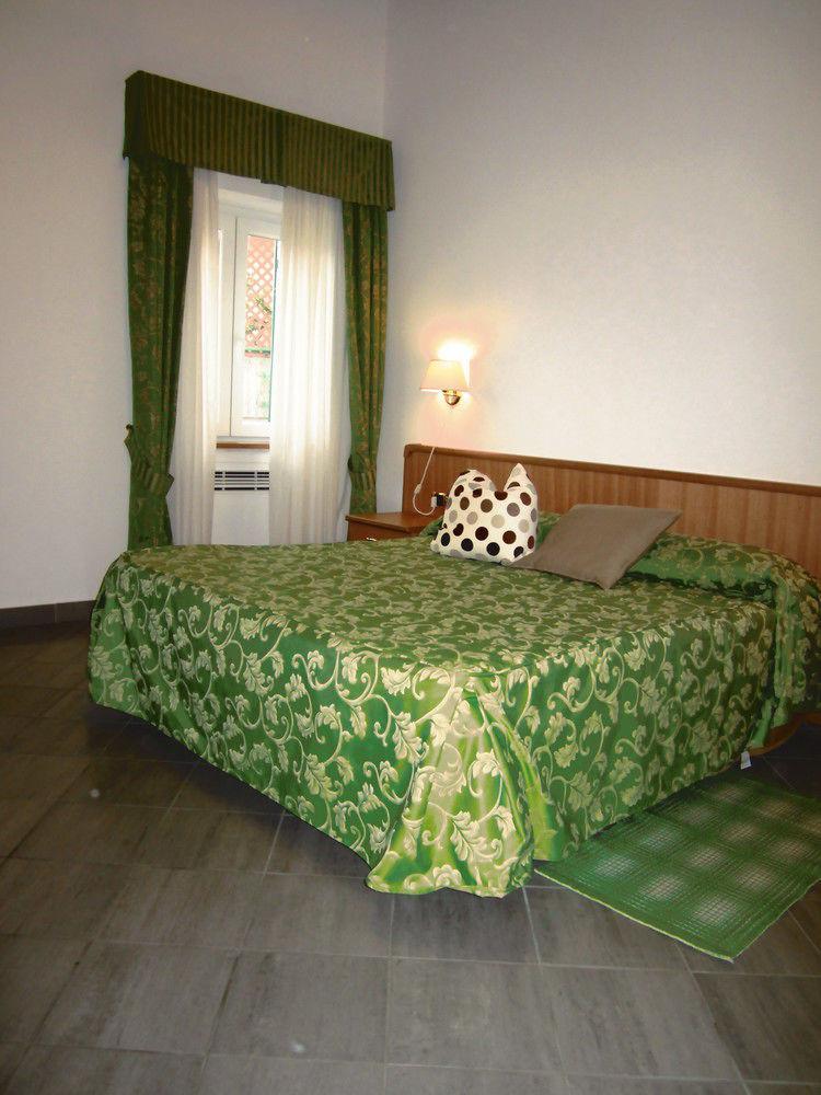 Albergo La Veranda Tavarone Εξωτερικό φωτογραφία