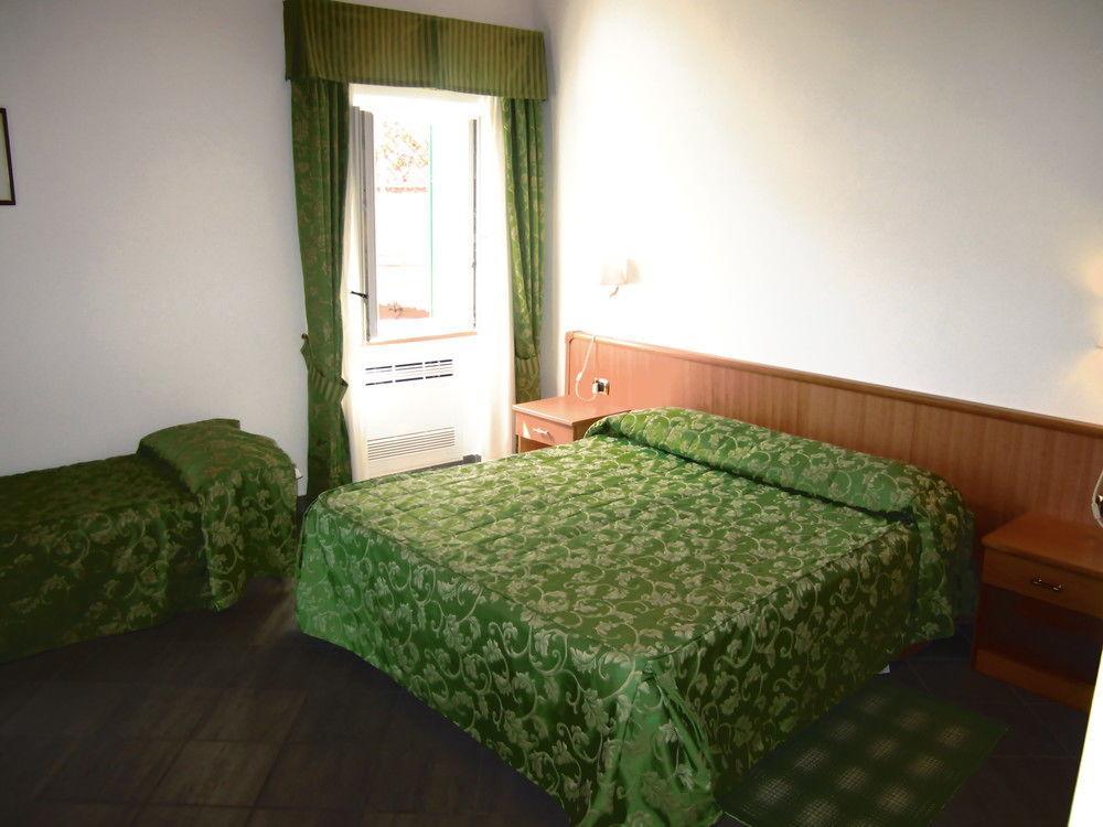 Albergo La Veranda Tavarone Εξωτερικό φωτογραφία