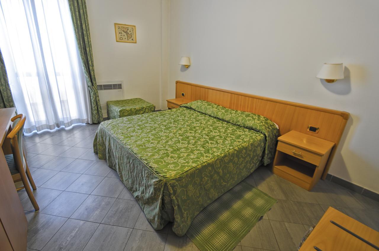 Albergo La Veranda Tavarone Εξωτερικό φωτογραφία